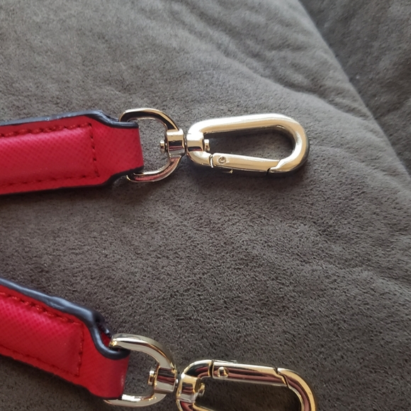 Tory Burch Emerson brilliant red Crossbody strap - Picture 13 of 14